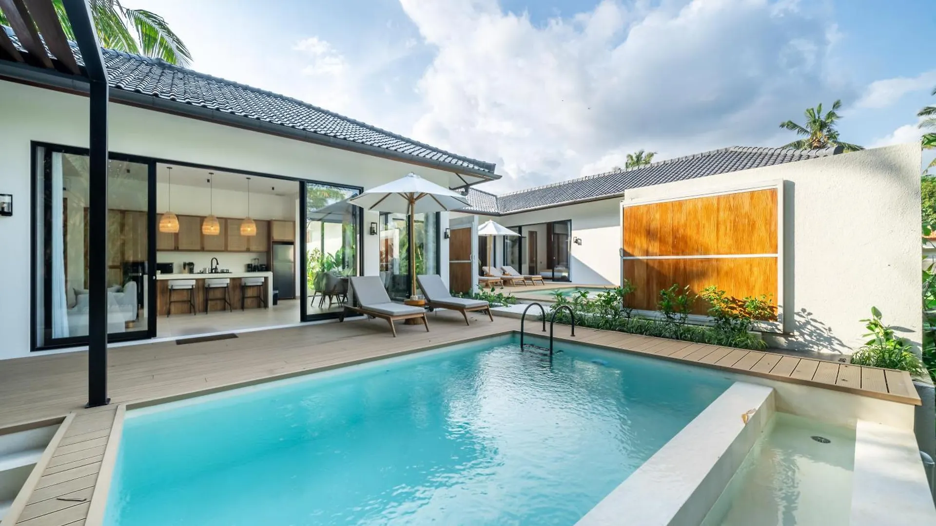 Brand-New Villa With Gorgeous Jungle Views And An Expansive Pool Ubud